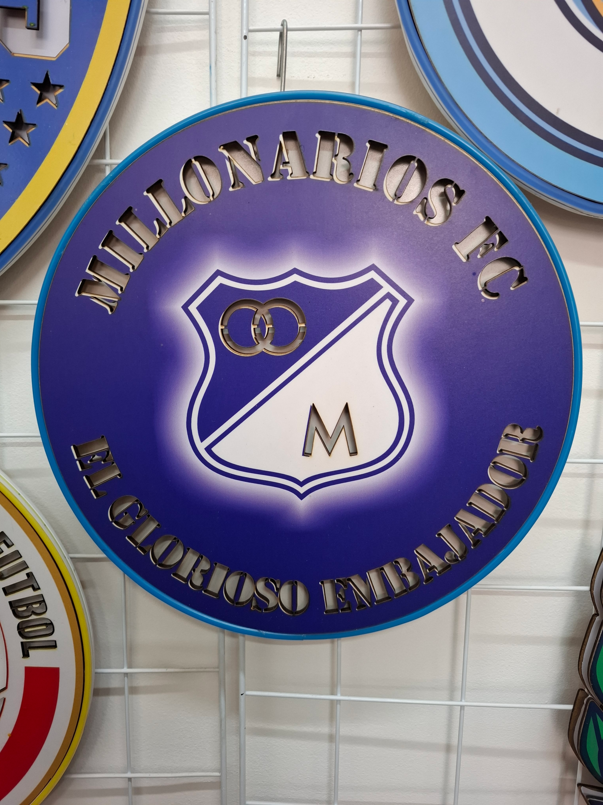 Cuadro neón 3D Millonarios - Image 2